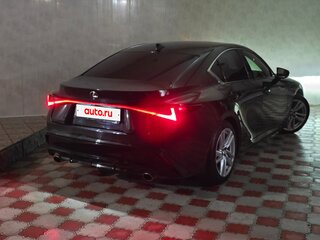 2021 Lexus IS 300 III Рестайлинг 2, чёрный, 4300000 рублей, вид 4