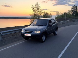 2011 Chevrolet Niva I Рестайлинг, серый, 620000 рублей, вид 2