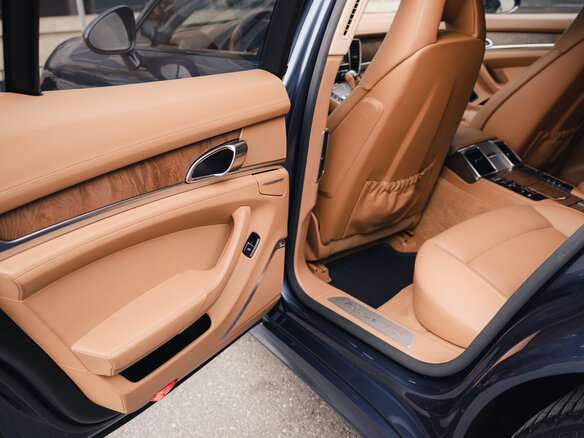 2014 Porsche Panamera GTS I Рестайлинг, синий, 3500000 рублей - вид 31