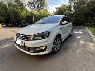 2018 Volkswagen Polo V Рестайлинг, белый, 1650000 рублей, вид 2