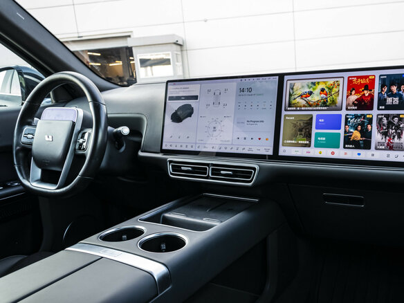 2023 Li Auto (Lixiang) L9 44.5 kWh I, чёрный, 6479000 рублей - вид 16