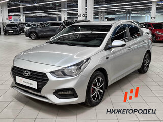 2017 Hyundai Solaris II, серебристый, 819000 рублей, вид 1