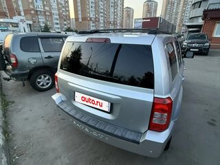 2009 Jeep Liberty (Patriot), серебристый, 820000 рублей, вид 3