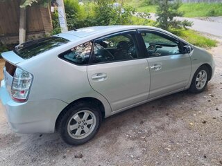 2007 Toyota Prius II Рестайлинг (XW20), серебристый, 500000 рублей, вид 3