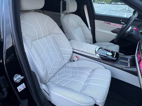 2022 BMW 7 серии 740d xDrive VII (G70), чёрный, 10300000 рублей - вид 16