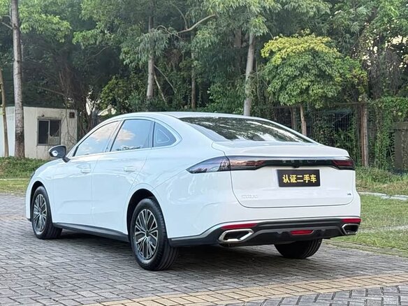 2026 Geely Emgrand III, белый, 1190000 рублей - вид 5