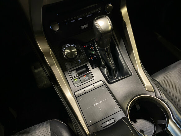 2018 Lexus NX 300 I Рестайлинг, белый - вид 15