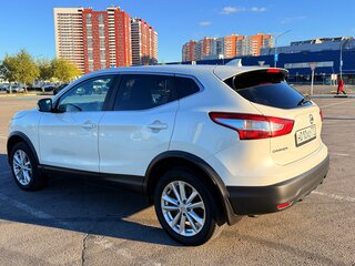 2017 Nissan Qashqai II, белый, 1700000 рублей, вид 4