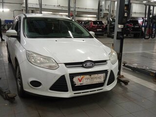 2013 Ford Focus III, белый, 516000 рублей, вид 2