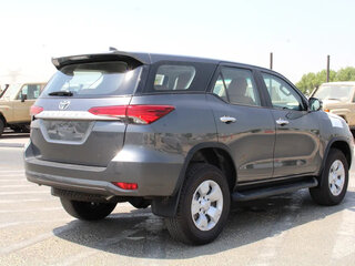 2023 Toyota Fortuner II Рестайлинг, серый, 5250000 рублей, вид 4