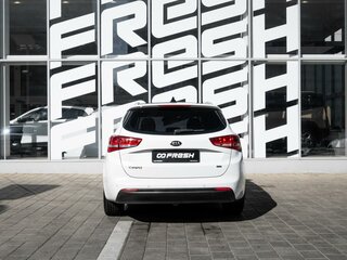 2018 Kia Ceed II Рестайлинг, белый, 1288000 рублей, вид 4