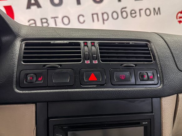 2003 Volkswagen Jetta IV, зелёный - вид 14