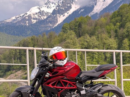 2017 MV Agusta Brutale 800, серый, 790000 рублей, вид 5