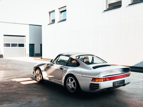 1990 Porsche 959, серебристый, 210000000 рублей, вид 3