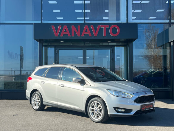 2018 Ford Focus III Рестайлинг, серебристый, 1190000 рублей - вид 2