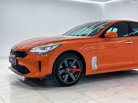 2019 Kia Stinger I, оранжевый, 3638000 рублей - вид 5