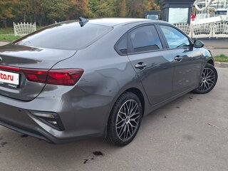 2021 Kia Cerato IV, серый, 1650000 рублей, вид 4