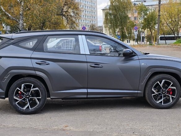 2026 Hyundai Tucson L IV Рестайлинг, серый, 4100000 рублей - вид 4