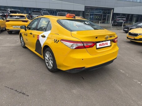 2021 Toyota Camry VIII (XV70) Рестайлинг, чёрный, 1480000 рублей, вид 3