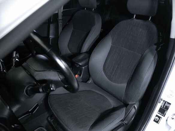 2015 Kia Rio III Рестайлинг, белый, 880000 рублей - вид 17