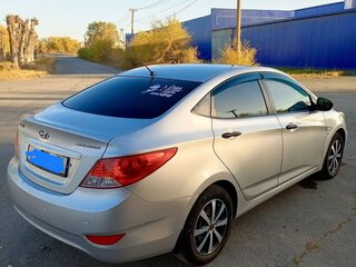 2014 Hyundai Solaris I, серебристый, 850000 рублей, вид 3