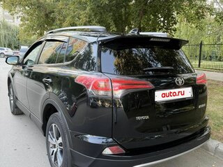 2017 Toyota RAV4 IV (XA40) Рестайлинг, чёрный, 2330000 рублей, вид 4