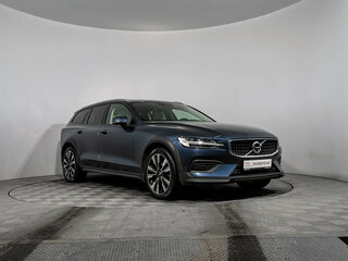 2020 Volvo V60 Cross Country II, голубой, 3890000 рублей, вид 3