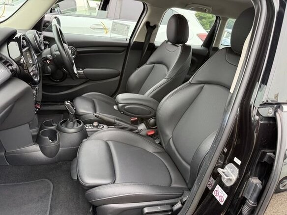 2021 Mini Hatch Cooper III (F55/F56) Рестайлинг, чёрный, 1178911 рублей - вид 15