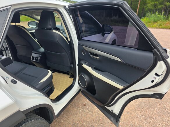 2021 Lexus NX 200 I Рестайлинг, белый, 4000000 рублей - вид 15