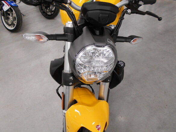 2018 Ducati Monster 821, жёлтый, 760000 рублей - вид 8