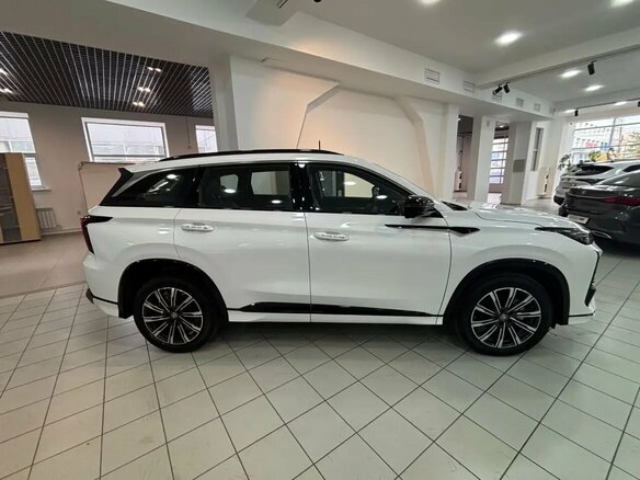 2024 Changan CS75 Plus III, белый, 4029900 рублей - вид 3