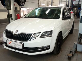 2018 Skoda Octavia III (A7) Рестайлинг, белый, 1999000 рублей, вид 1