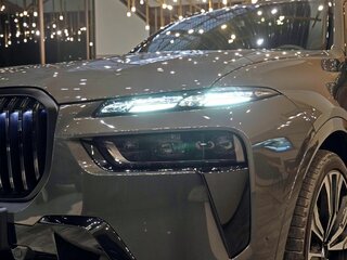 2026 BMW X7 40d I (G07) Рестайлинг, серый, 18950000 рублей, вид 5