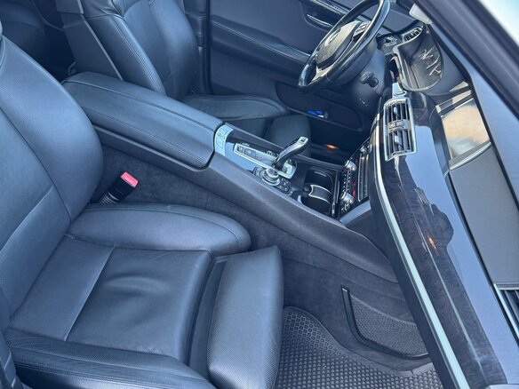 2010 BMW 5 серии Gran Turismo 535i VI (F10/F11/F07), чёрный, 1950000 рублей - вид 5