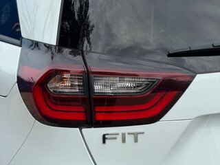 2022 Honda Fit IV, белый, 1500000 рублей, вид 5