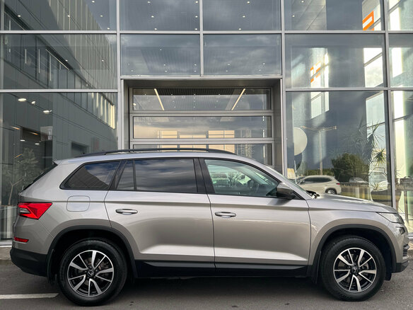 2019 Skoda Kodiaq I, серебристый, 1950000 рублей - вид 5