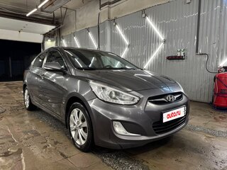 2013 Hyundai Solaris I, чёрный, 660000 рублей, вид 1