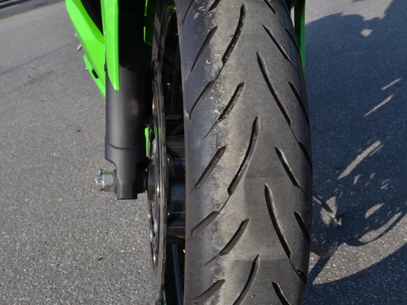 2024 Kawasaki Ninja 400, зелёный, 700000 рублей - вид 6