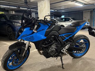 2023 Suzuki GSX-8S, голубой, 820000 рублей, вид 1