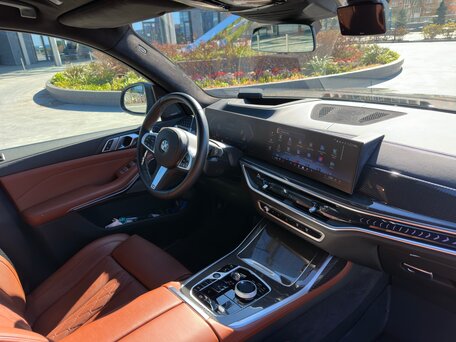 2025 BMW X7 40i I (G07) Рестайлинг, чёрный, 16000000 рублей, вид 5