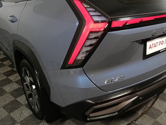 2025 Geely Atlas II, серый, 3050000 рублей - вид 18