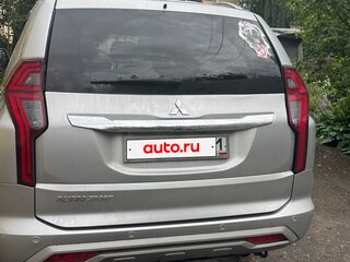 2021 Mitsubishi Pajero Sport III Рестайлинг, серебристый, 2600000 рублей, вид 4
