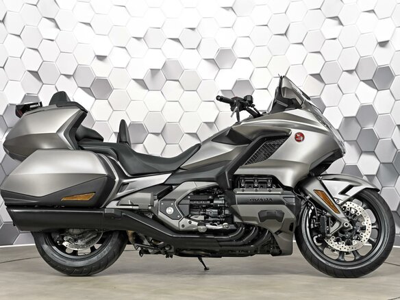 2018 Honda GL 1800 Gold Wing, серый, 2590000 рублей - вид 2