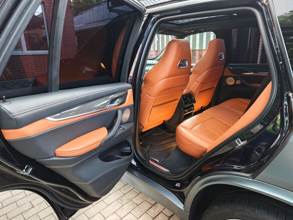 2017 BMW X5 M II (F85), чёрный, 5000000 рублей - вид 31