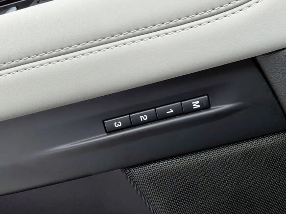 2023 Land Rover Range Rover Evoque II, серый, 2535000 рублей - вид 8