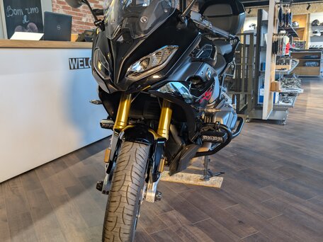 2021 BMW R 1250 RS, чёрный, 1700000 рублей, вид 5