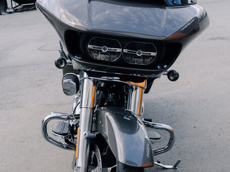 2018 Harley-Davidson Road Glide Special, серый, 1590000 рублей, вид 4