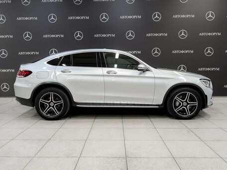 2021 Mercedes-Benz GLC Coupe 300 I (C253) Рестайлинг, серебристый, 5250000 рублей, вид 4
