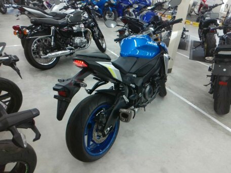 2023 Suzuki GSX-S 1000, синий, 1275000 рублей, вид 4