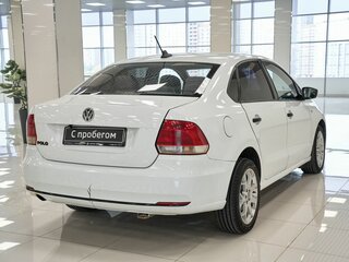2019 Volkswagen Polo V Рестайлинг, белый, 749000 рублей, вид 2